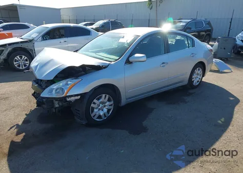 2012 Nissan Altima 2.5 S z USA, uszkodzony, nr VIN 1N4AL2AP2CC232675